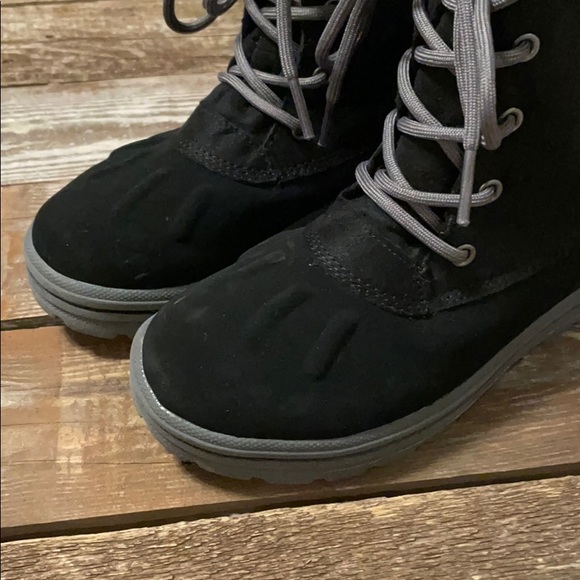 Rugged Outback boots - Picture 4 of 5